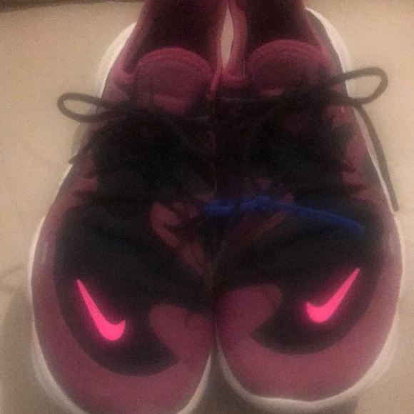 Nike free shoes - Picture 3 of 10